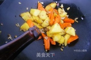 【土豆炖萝卜】的做法步骤：4