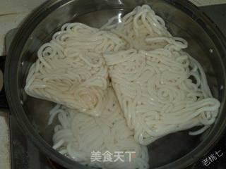【老桃七厨房】自制——香浓茄汁乌冬面的做法步骤：7