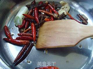 麻辣鸭脖的做法步骤:4