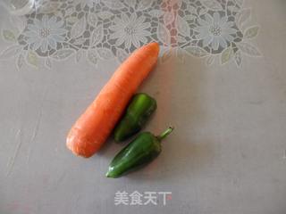 酸辣下饭——酸辣胡萝卜丝的做法步骤：1
