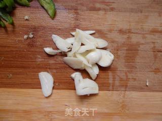 酸辣下饭——酸辣胡萝卜丝的做法步骤：2