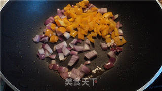 洋葱黑椒汁三文鱼的做法步骤:7
