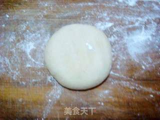 香酥麻酱手撕饼的做法步骤：2