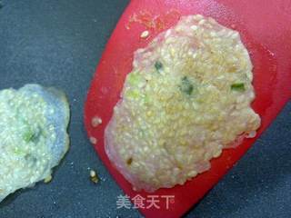 平底锅做小零食——香葱芝麻薄脆片的做法步骤:4