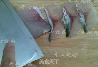 油泼鱼的做法步骤:5