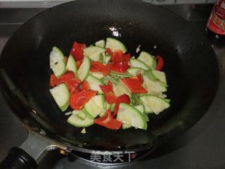 香菇红椒西葫芦的做法步骤：6