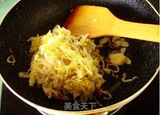 肉丝炒酸菜粉的做法步骤:7