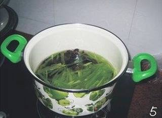 莴笋炒木耳的做法步骤:5