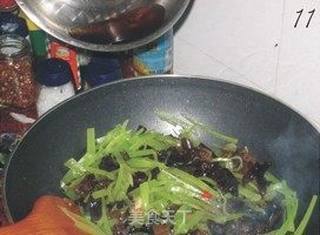 莴笋炒木耳的做法步骤:11
