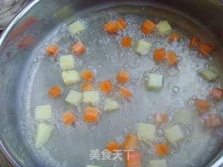 土豆鲜蘑沙拉的做法步骤:3