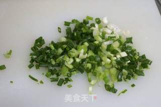鲮鱼肉饼的做法步骤：1