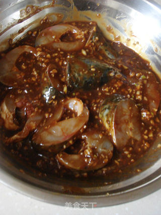 特简单特美味的菜——砂锅焖烤鱼的做法步骤:4
