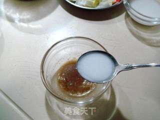 春季养生菜“桃仁炒虾球”的做法步骤：6