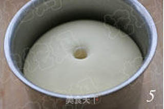 色彩与味觉的盛宴 海陆鲜汇披萨的做法步骤:5