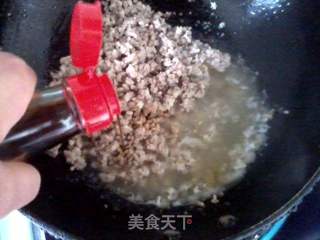 蒜香炸酱面的做法步骤:4