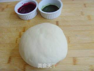 小猪豆沙包的做法步骤:4