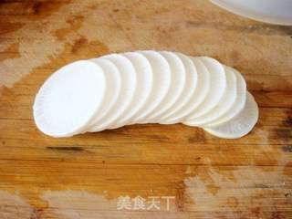锅贴萝卜的做法步骤：2
