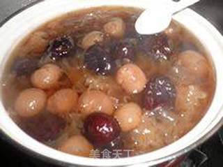 红枣桂圆银耳羹的做法步骤:6