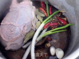 五香酱牛肉的做法步骤:4