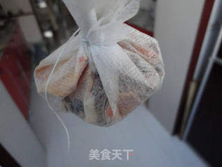 西瓜皮炖颈骨的做法步骤:5