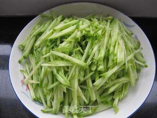 包春卷的做法步骤：2