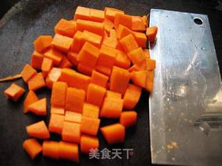 专做小朋友爱吃的---炒三丁的做法步骤:2
