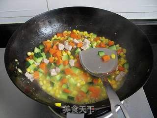 专做小朋友爱吃的---炒三丁的做法步骤:13