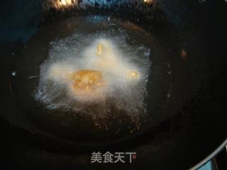 酥脆炸鸡翅的做法步骤：4