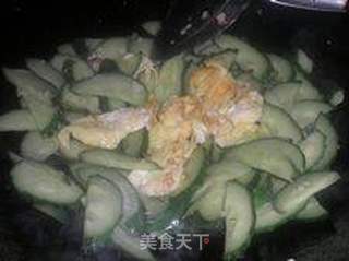 蒜香黄瓜炒蛋的做法步骤:9
