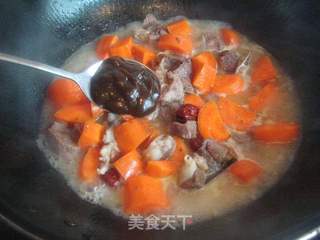 胡萝卜烧羊肉的做法步骤:6