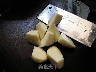 红萝卜山药龙骨汤的做法步骤:2