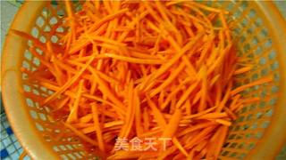 腊牛肉炖胡萝卜的做法步骤:2