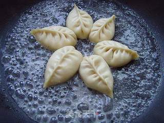冰花煎饺的做法步骤:12