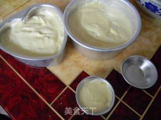 草莓奶油蛋糕的做法步骤：1