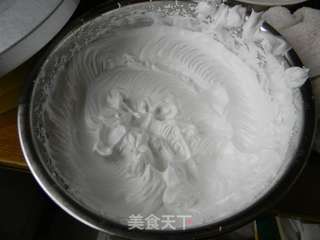 草莓奶油蛋糕的做法步骤：2