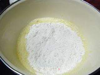 电饭煲蛋糕的做法步骤:4