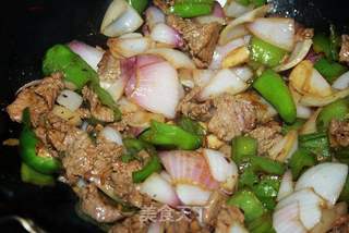 洋葱炒牛肉的做法步骤:10