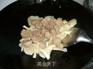 平菇牛肉丸汤的做法步骤：3