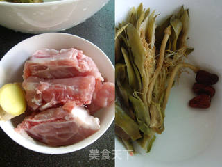 霸王花子排汤的做法步骤:2