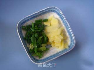野山笋烧肉的做法步骤:3