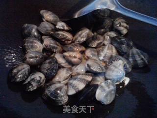 清粥小菜——姜蒜花蛤的做法步骤:3