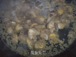 黑豆天麻老母鸡汤的做法步骤:3