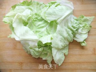 【花样包菜】卷心菜炒鸡翅的做法步骤：3