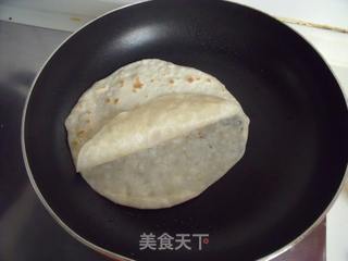 营养美味卷起来-香肠鸡蛋卷饼的做法步骤：10
