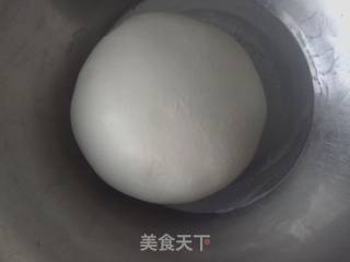 洋葱牛肉水饺的做法步骤：1