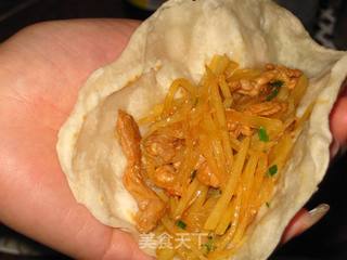土豆丝卷饼的做法步骤:20