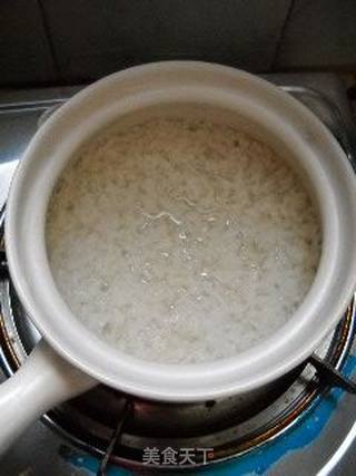 洋葱沙茶煲仔饭的做法步骤:3