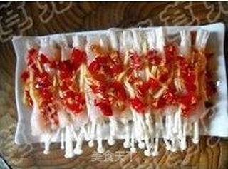 剁椒金针鱼卷的做法步骤:11