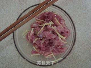 辣椒叶肉片汤的做法步骤:3