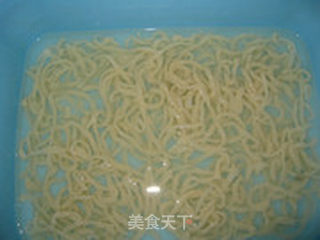 茴香炒面的做法步骤:7